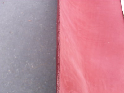 Rindleder, halbe Haut, nubuk Farbe dunkelrot, 2,30 qm, ca. 3 mm dick
