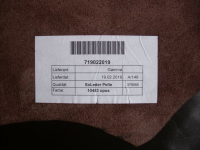 fein genarbtes braunes Leder mit einer Dicke von 1,0 mm