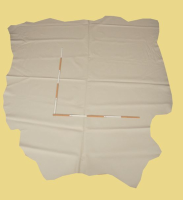 Rindlederhaut 5,07 m², Perlweiß, 1,2-1,3 mm (WS 095) Polsterleder