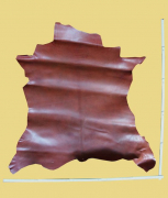 SONDERANGEBOT: Kalbleder, anilin gefärbt,rot-braun, zugfest, Täschnerleder, 5 Häute, D=1,3-1,5 mm, 2,76 m²