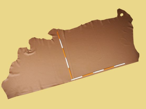 1/2 Rindleder-Haut Muskat-braun D=1,4 mm 3,02 m² BR 373 B